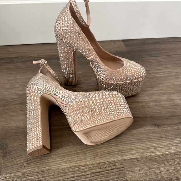 New!! Steve Madden, Crystal platform nude heels - Picture 5 of 8